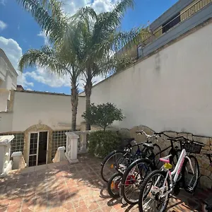 Salentina White House Bed & Breakfast